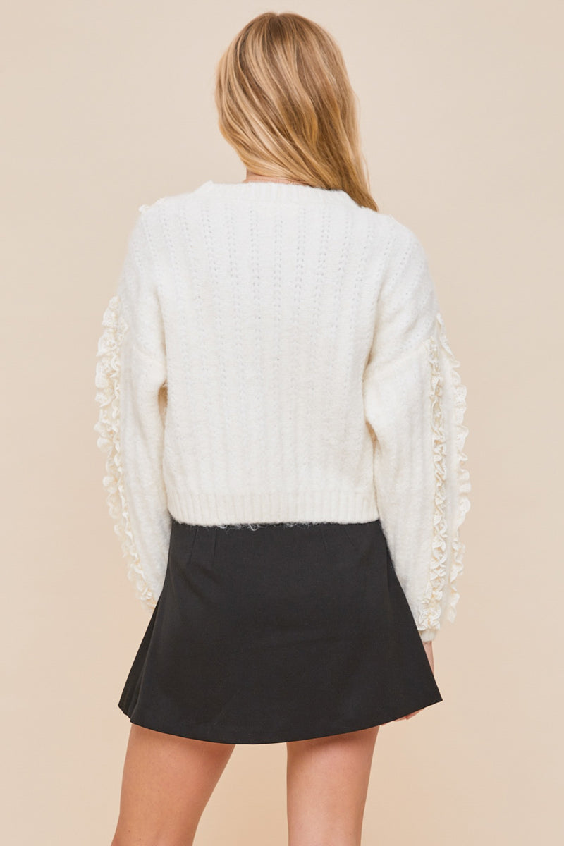 LACE RUFFLE KNIT TOP IN IVORY